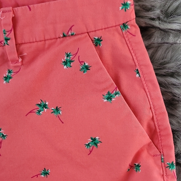 Old Navy Pink and Green Palm Tree Bermuda Shorts Casual Style - Picture 3 of 7